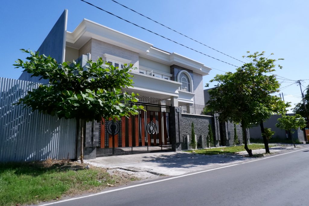 Biaya Bangun Rumah Mewah di Solo