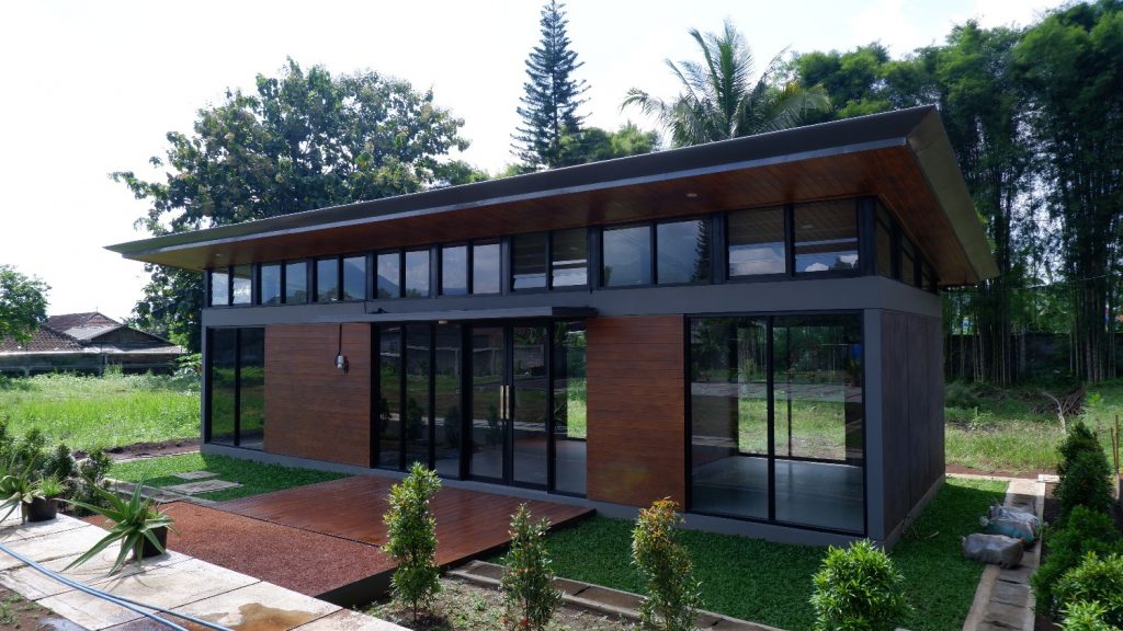 Bangun Villa di Kemuning